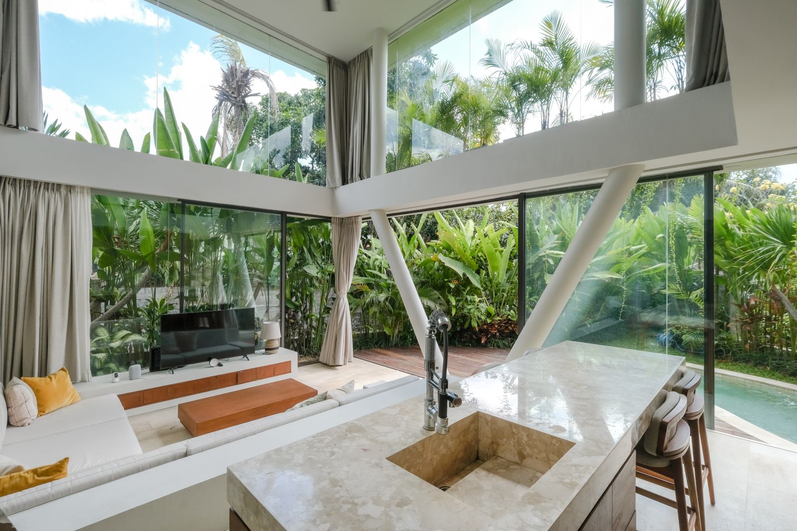 MODERN SERENITY HOME